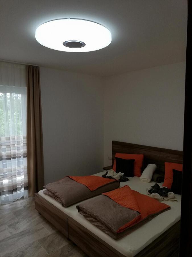Hotel Haus Alexis à Faak am See Extérieur photo
